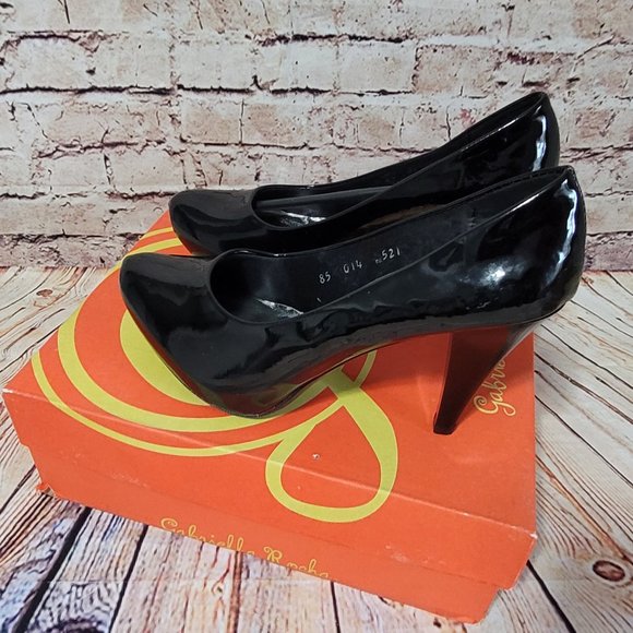 Gabriella Rocha Quilla Patent Platform Pumps - Picture 7 of 11